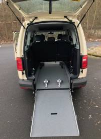 VW Caddy (Rollstulrampe 2)